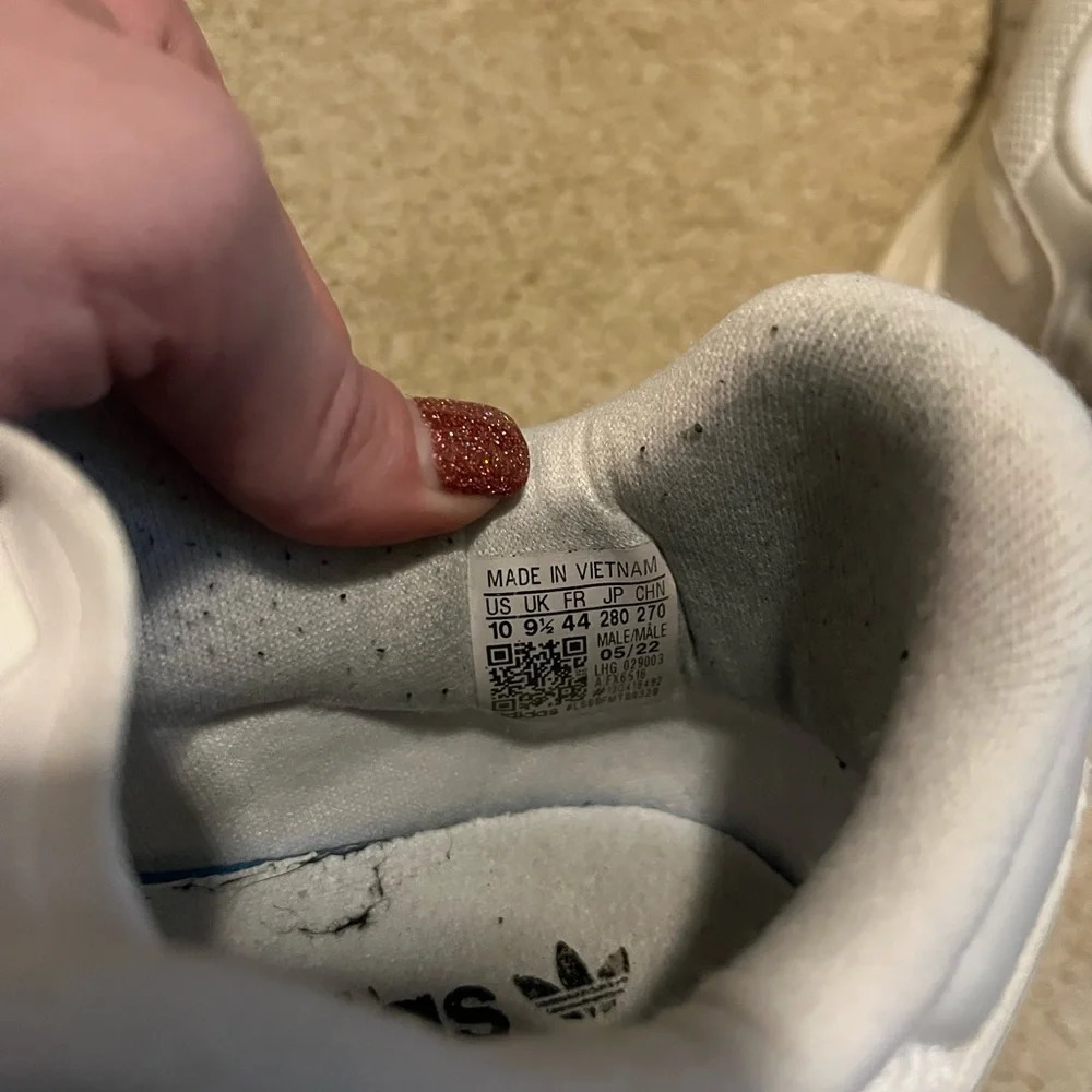 Adidas Shoes - Picture 3 of 6